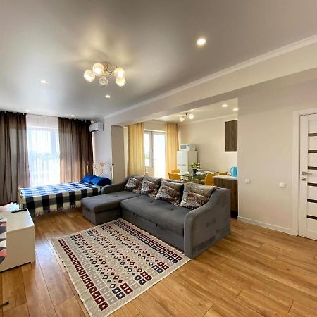Medinahotelkz, #54, Вид На Закат, До Арбата 15 Мин Пешком, Halal Almaty Extérieur photo